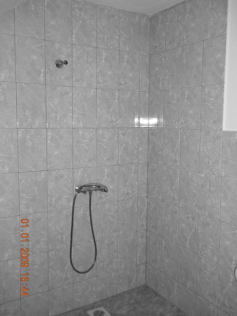 vendegszallo_zuhanyzo..jpg